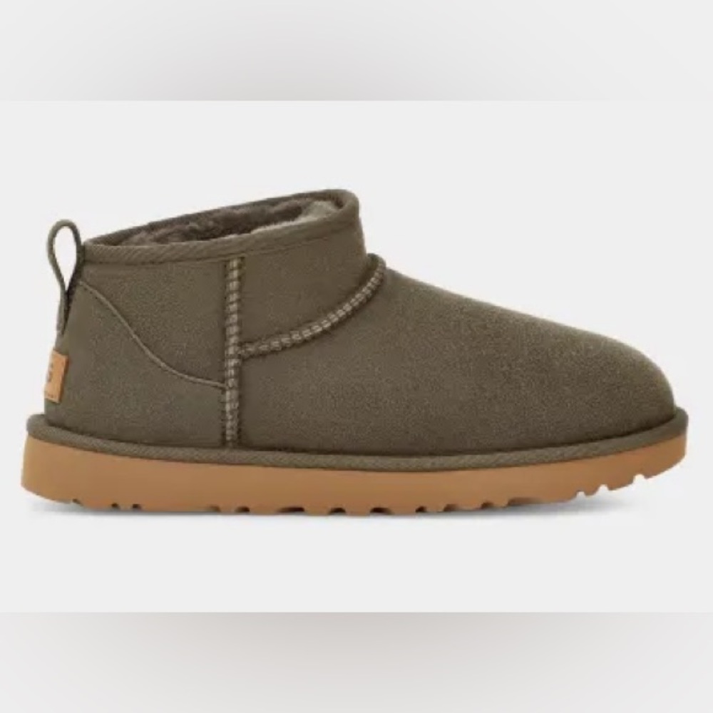 Classic ultra mini Uggs in olive green